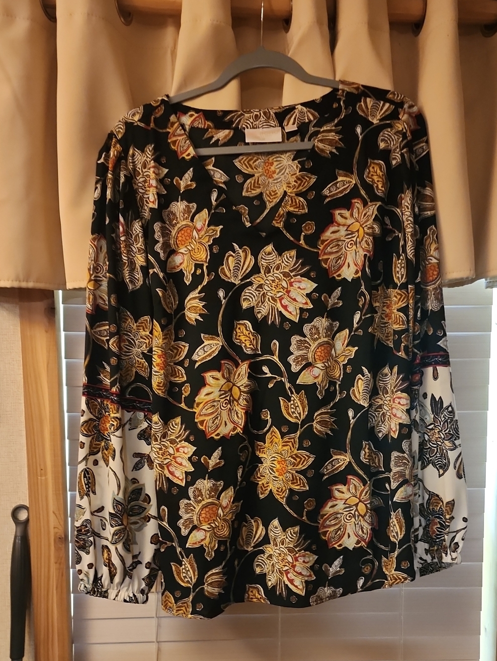 Women’s Floral Long-Sleeve Blouse - Black & Yellow